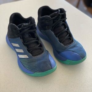 Adidas Youth Basketball shoes Blue/ Black Size 5Y